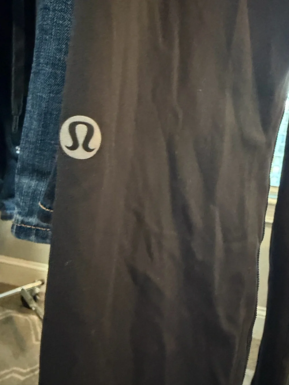 LULULEMON 🖤 - Picture 3 of 5